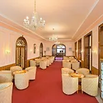 Hotel Belvedere &