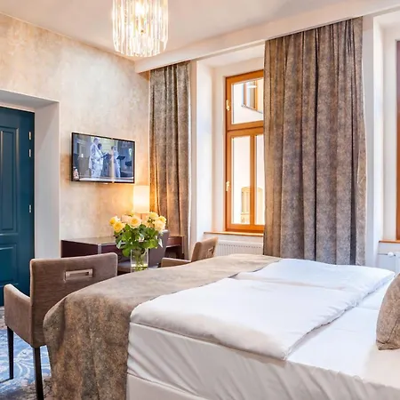 Hotel Belvedere & 3*