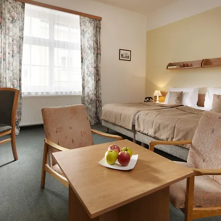 Belvedere & Otel 3*