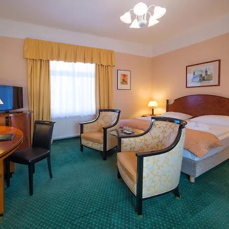 Hotel Belvedere &