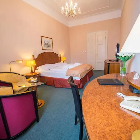 Belvedere & Otel