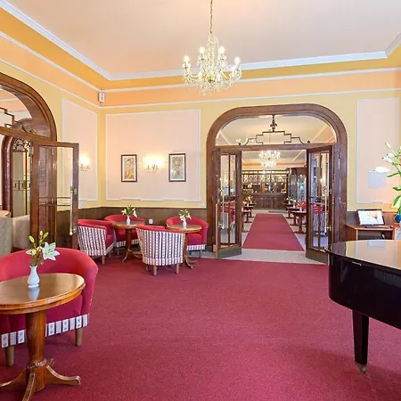Belvedere & Františkovy Lázně