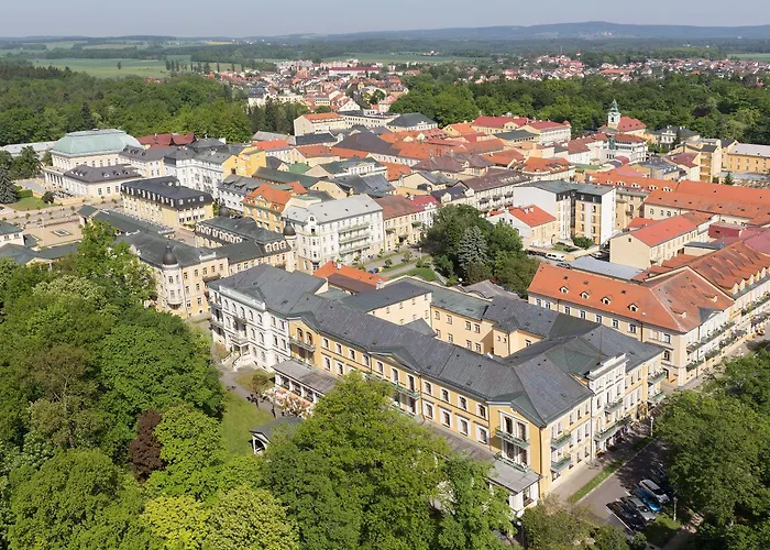 丽城温泉库尔酒店 Františkovy Lázně